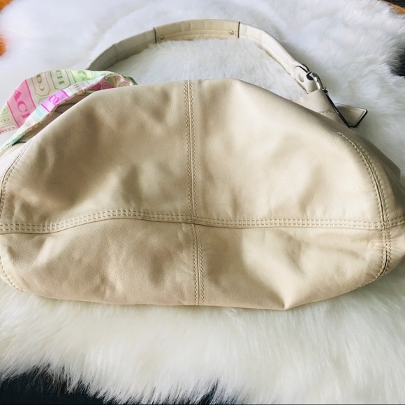 Coach Ivory leather Hobo bag - Picture 10 of 14